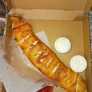 Ham and pepperoni stromboli