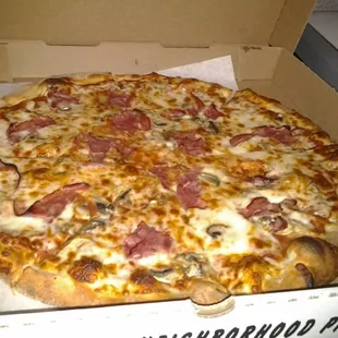 Hot, fresh, delicious &amp; delivered in 20 mins in the pouring rain? Yes please!