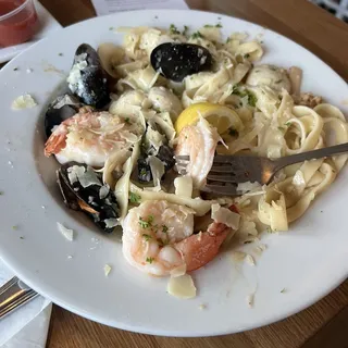 Seafood Fettuccine