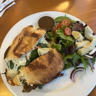 Sandwich Spinach &amp; Artichoke and Zella's Salad