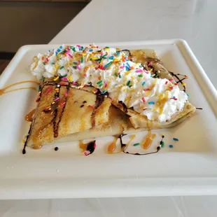 dessert, food