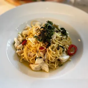Crab pasta