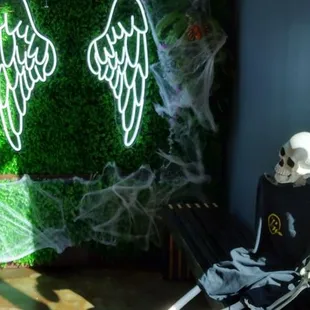 sushi and sashimi, interior