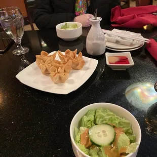 House Salad &amp; Crab Rangoon