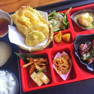 Tempura lunch bento