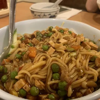 D3. Vegetarian Spicy Dan Dan Noodle