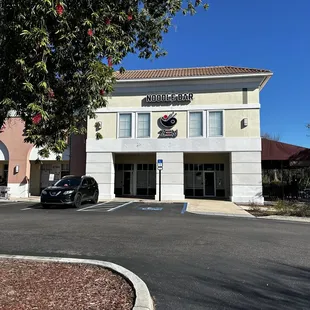 ramen and noodles, outside