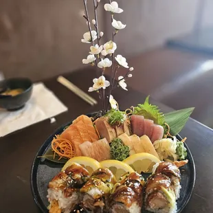 Zen Sashimi Lover&apos;s combo.