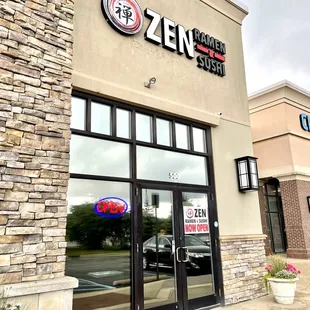 Restaurant front July 2021