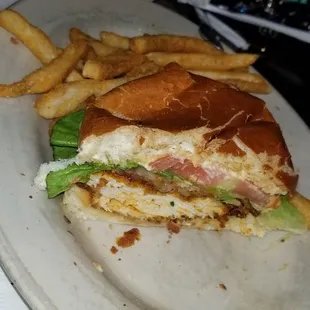 Fried chicken sandwich