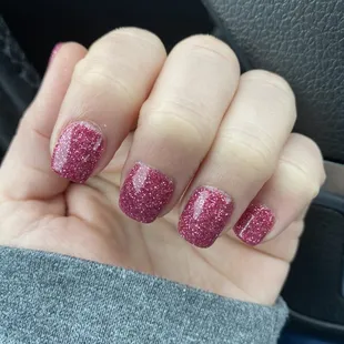 Dip nails