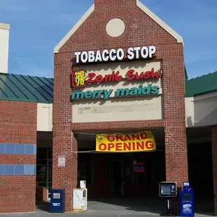 In the Corner of Shopping Ctr