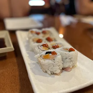 Yellowtail Roll