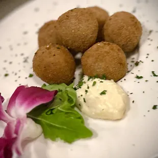 Zeno's on the Square