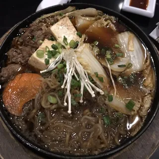 Zenshin Sukiyaki (Choice of Beef or Chicken)