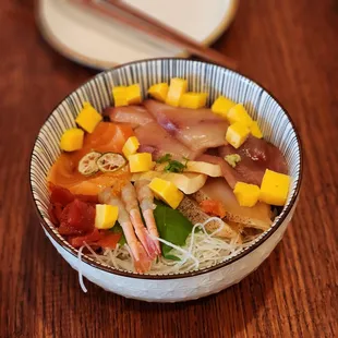 Sushi bowl (Chirashi) with Hokkaido uni and Ikura
