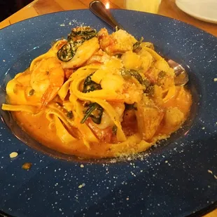 Shrimp and Scallop Fettuccine