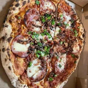 Weekly special - salami, bacon, caramelized onions