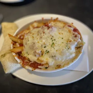 Baked penne loaded with mozzarella cheese!