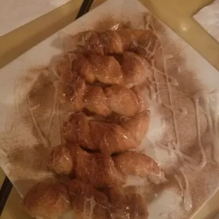 Sugary cinnamon breadsticks