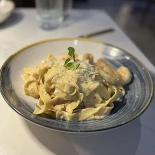 pasta dish, pasta, food