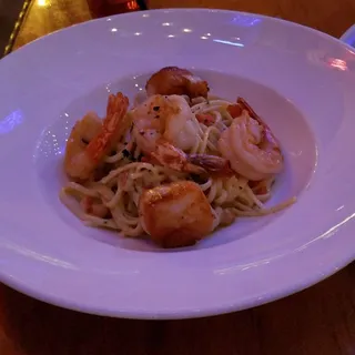 Shrimp & Scallop Scampi Cappesante e Gamberi "Scampi"