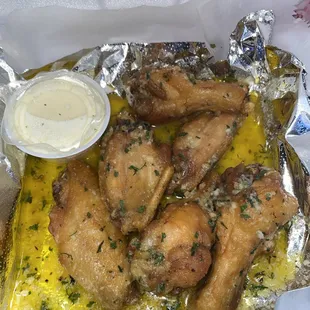 Garlic parm wings