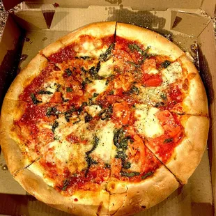 Medium 14&quot; Margherita Pizza