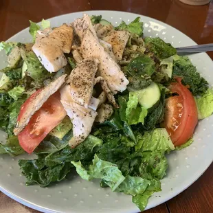 Roasted veggie salad with chicken