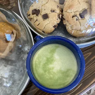 Matcha latte, cookie, muffin