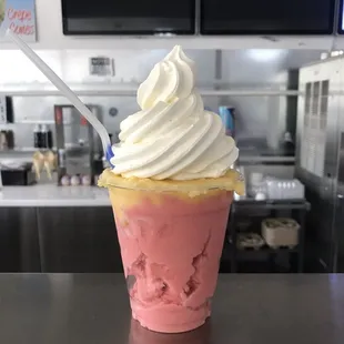 Soft serve, peach &amp; blood orange  icee perfection.