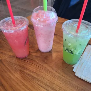 First time here and the drinks are great !