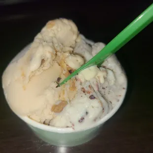 Left is the Cookie Butter and the right is the Stracciatella Gelato!