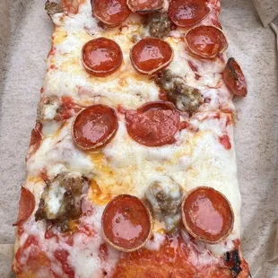PEPPERONI &amp; SAUSAGE