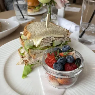 Turkey and Brie Sandwich (best sandwich ever!!)