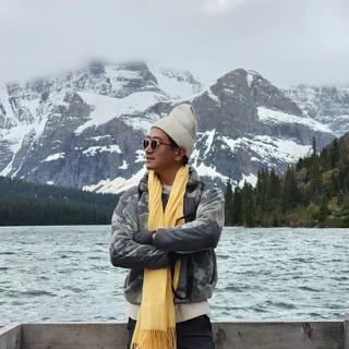Alex L.