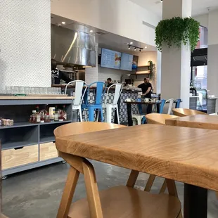 Gorgeous dinning / kitchen area