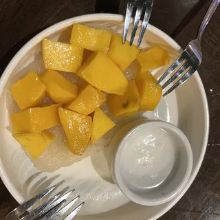 Mango with Sweet Sticky Rice