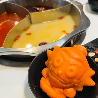 House Special Spicy Chicken Gristle Hot Pot