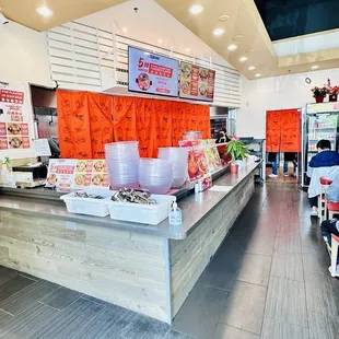 sushi and sashimi, interior