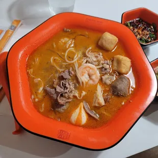 tom yum soup malatang 1.36 lb