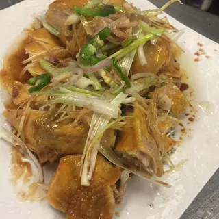Q5. Scallion Oil Chicken