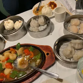 D4. Sizzling Honey Pepper Scallop