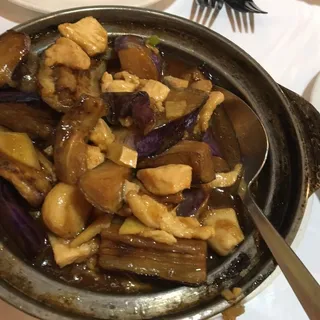 D15. Salted Fish with Eggplant Clay Pot