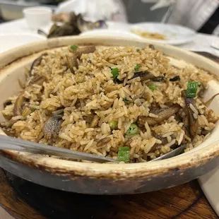 Clay pot eel with rice