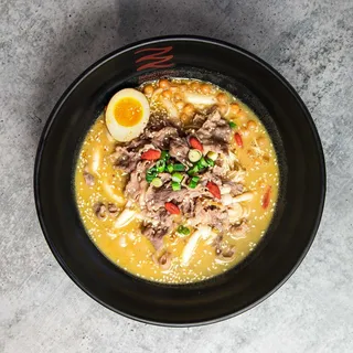 Tomato & Sliced Beef Noodle .