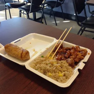 Sesame chicken, fried rice, egg roll