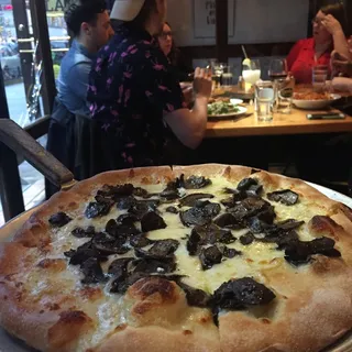Funghi Pizza