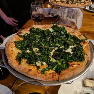 Spinach White Pizza