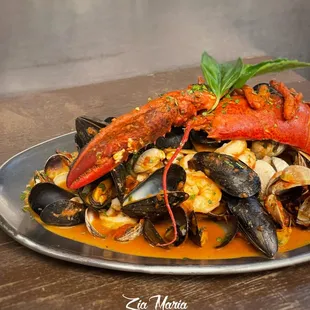 Zia Marias classic Lobster Fra Diavlo!